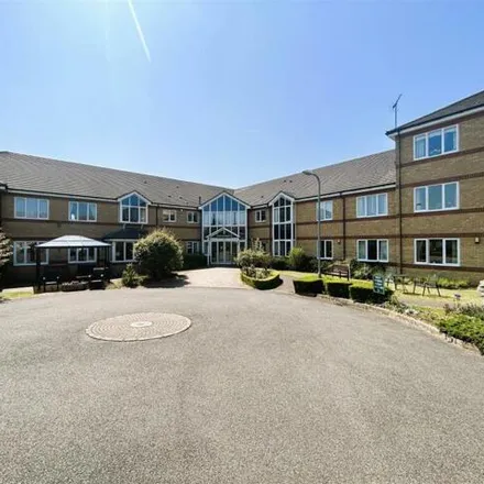 Buy this 2 bed apartment on Bushmead Pre School in Hancock Drive, Luton