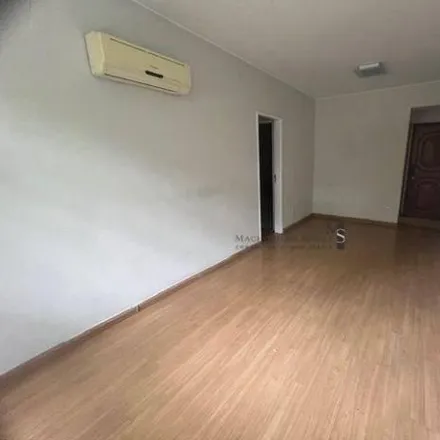 Rent this 3 bed apartment on Rua Lauro Müller 96 in Botafogo, Rio de Janeiro - RJ