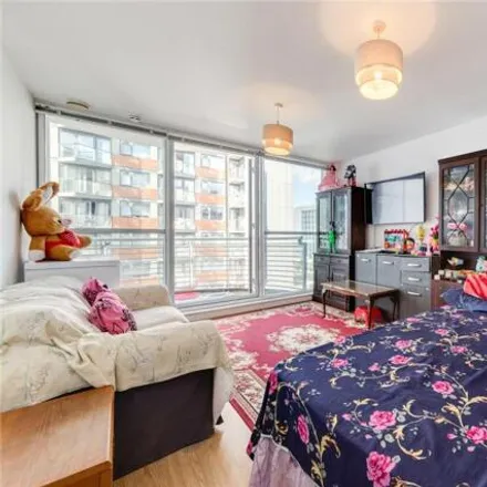 Buy this 1 bed apartment on Switch House in 4 Blackwall Way, London