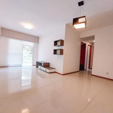 Buy this 3 bed apartment on Rua Farmacêutico Professor Rodolfo Albino in Camboinhas, Niterói - RJ