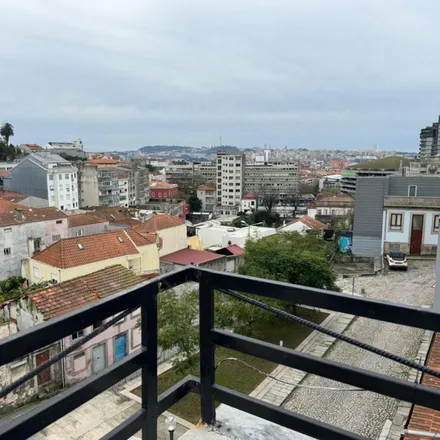 Image 5 - Largo da Fontinha, 4000-201 Porto, Portugal - Apartment for rent