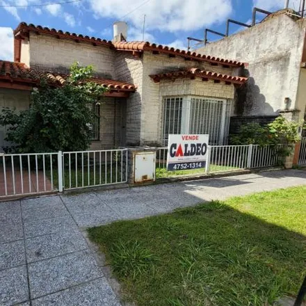 Buy this 2 bed house on 41 - José Heriberto Martínez 2185 in Partido de General San Martín, B1650 KFY Villa Maipú