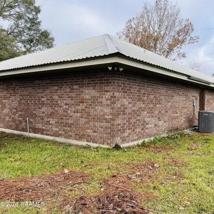 Image 4 - 2309 Apache St, New Iberia, Louisiana, 70560 - House for sale