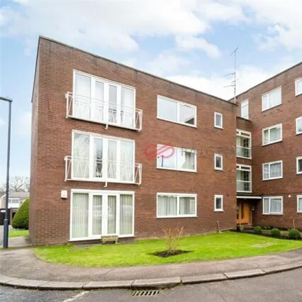 Rent this 2 bed room on Chesswood Way in London, HA5 3YU