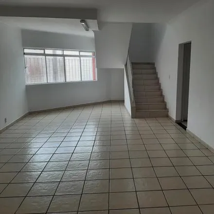 Rent this 6 bed house on Avenida Baruel 347 in Casa Verde Alta, São Paulo - SP