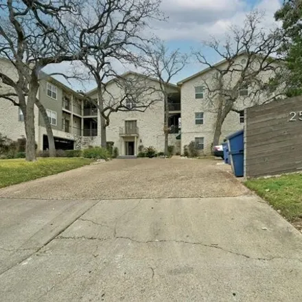 Image 2 - 2508 Enfield Rd Apt 19, Austin, Texas, 78703 - Condo for sale
