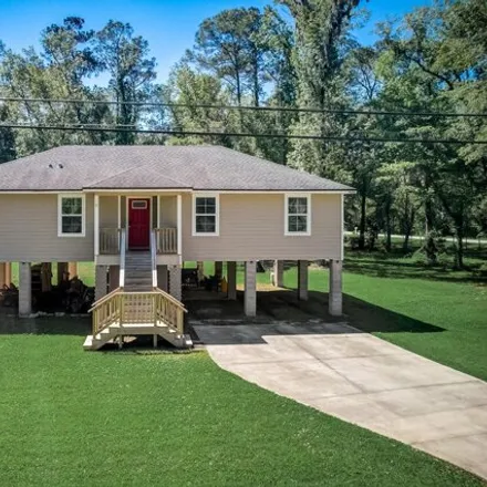 Buy this 4 bed house on 4237 Lazy Acres Road in Clay County, FL 32068