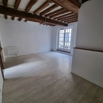 Rent this 1 bed apartment on Dieppe in Boulevard du Général de Gaulle, 76200 Dieppe