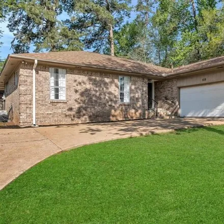 Buy this 3 bed house on 662 Rolling Hills Drive in Huntsville, TX 77340