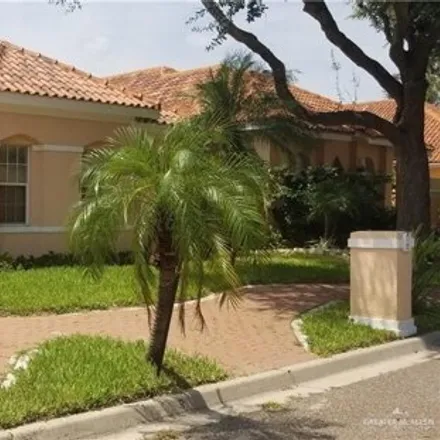 Image 1 - 214 East Yucca Avenue, McAllen, TX 78504, USA - House for sale