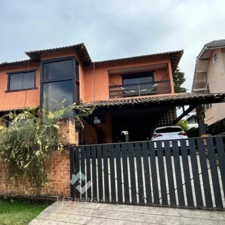 Buy this 5 bed house on Drogaria Tamoio in Avenida Delfim Moreira, Várzea