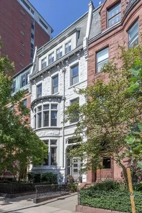 Buy this 8 bed townhouse on 318 Beacon Street in Boston, MA 02116