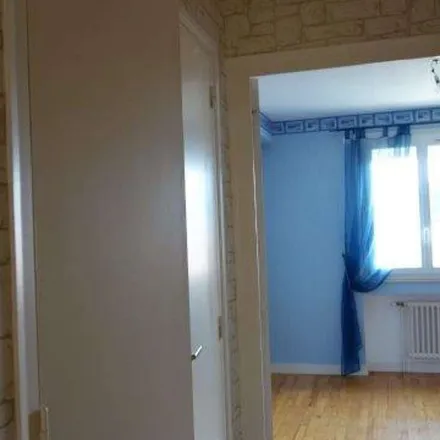 Rent this 3 bed apartment on Rue Henri Barbusse in 42240 Unieux, France
