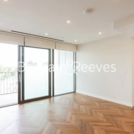 Image 4 - Imperial Wharf, 2 Darwen Place, London, E2 9SP, United Kingdom - Apartment for rent