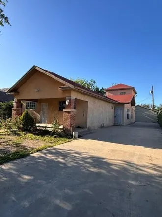 Buy this 3 bed house on 3213 Avenue G in Fort Worth, TX 76105
