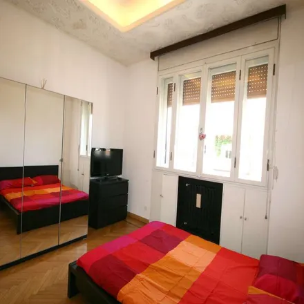 Image 1 - Piazza Otto Novembre, 20129 Milan MI, Italy - Apartment for rent