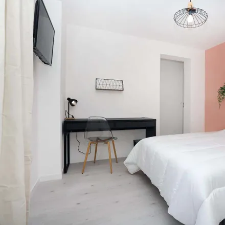 Rent this 1 bed room on 19 Rue de Ploemeur in 56100 Lorient, France