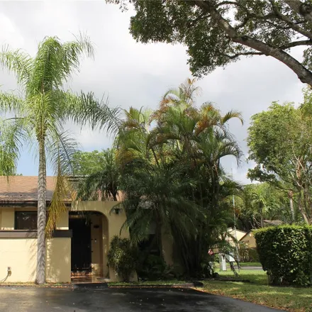 Buy this 2 bed townhouse on 6900 Southwest 127th Place in Kendale Lakes, Miami-Dade County