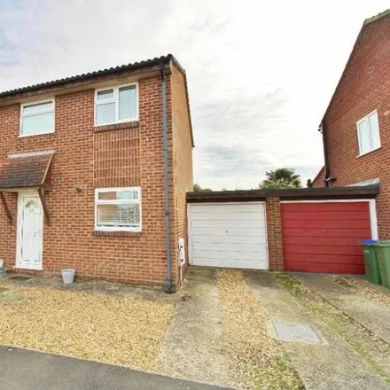 Buy this 3 bed duplex on Victory Road in Stubbington, PO14 2SQ