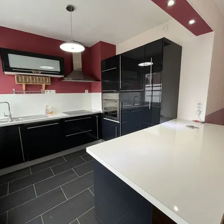 Rent this 2 bed apartment on Rue du 24 Août 36 in 7548 Tournai, Belgium