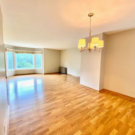 Rent this 2 bed apartment on 428 Thames Parkway in Park Ridge, IL 60068