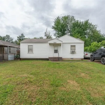 Buy this 2 bed house on 3660 Southwest 36th Street in Oklahoma City, OK 73119