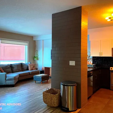 Image 2 - Icon Tower I, 104 Street NW, Edmonton, AB T5J 1A7, Canada - Apartment for rent