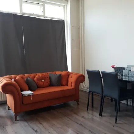 Rent this 1 bed apartment on Bredaseweg 81 in 5038 NA Tilburg, Netherlands