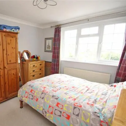 Image 9 - Chewton Edge Bed & Breakfast, Ringwood Road, Highcliffe-on-Sea, BH23 5RF, United Kingdom - Townhouse for sale