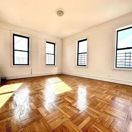 Image 2 - 106 Pinehurst Avenue, New York, NY 10033, USA - Apartment for rent