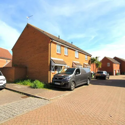 Rent this 3 bed apartment on Horsley Drive in Gorleston-on-Sea, NR31 7RG