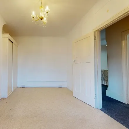 Rent this 2 bed apartment on Welbeck Avenue in Portslade by Sea, BN3 4JB