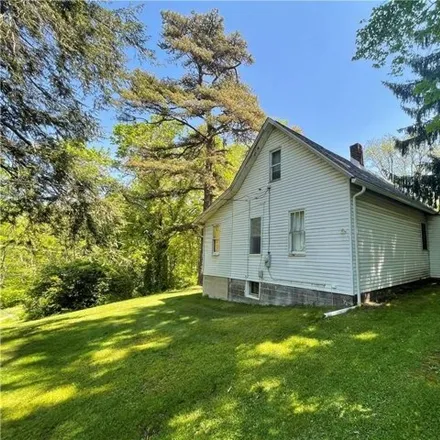 Image 4 - Forward Lane, Forward Township, PA 16033, USA - House for sale