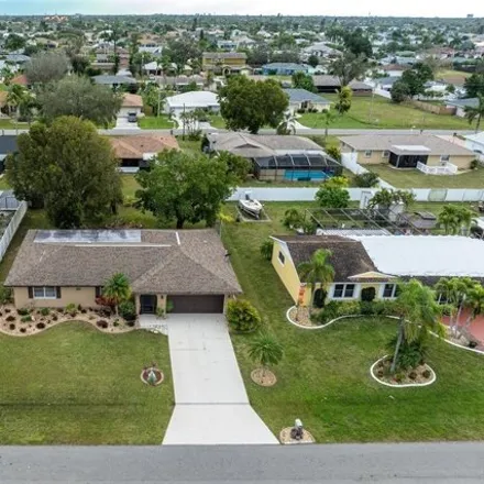 Image 9 - 1428 Southeast 19th Street, Cape Coral, FL 33990, USA - House for sale