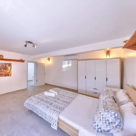 Rent this 3 bed house on Milas in Deren Sk., 48277 Milas