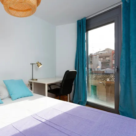 Image 2 - Carrer de Trinxant, 64, 08026 Barcelona, Spain - Apartment for rent