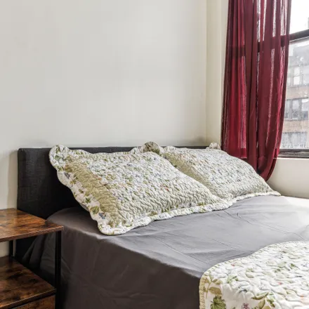 Image 2 - 345 Empire Blvd, Brooklyn, NY 11225, USA - Room for rent