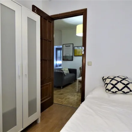 Rent this 6 bed room on Madrid in Envés, Calle de San Bernardo