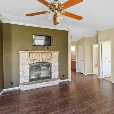 Image 5 - 2712 Randy Matson Avenue, Gray County, TX 79065, USA - Apartment for sale