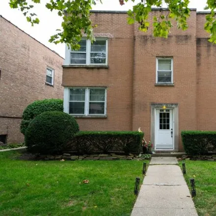 Buy this 3 bed condo on 1412 Brummel Street in Evanston, IL 60202