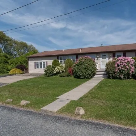 Buy this 5 bed house on 99 Martin Court in Narragansett, RI 02882