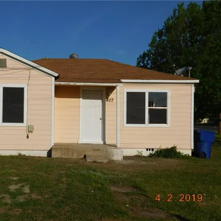 Rent this 2 bed townhouse on 483 North 2nd Street in Copperas Cove, Coryell County