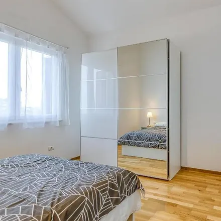 Image 1 - 52215 Peroj, Croatia - Apartment for rent