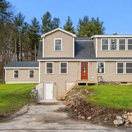 Buy this 5 bed house on 28 Pleasant Street in Saundersville, Grafton