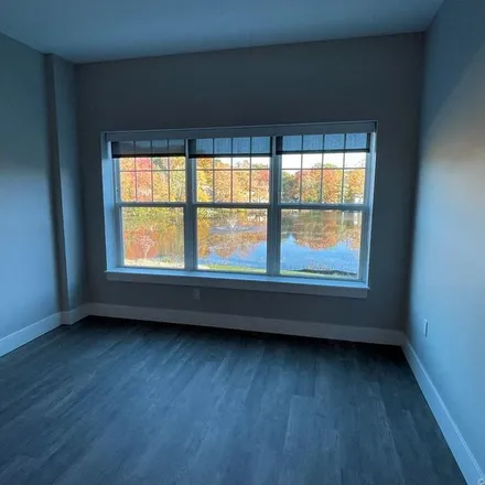 Rent this 1 bed apartment on 105 Lakeview Avenue in Cheshire, CT 06410
