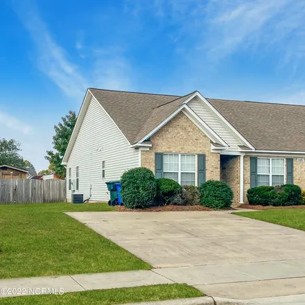 Image 2 - 325 Jeremy Lane, Winterville, Pitt County, NC 28590, USA - Townhouse for sale