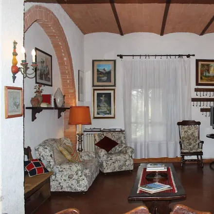 Rent this 3 bed townhouse on Pievescola in Siena, Italy