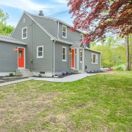 Buy this 3 bed house on 863 Killingworth Road in Haddam, Lower Connecticut River Valley Planning Region