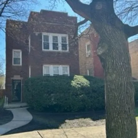 Buy this 4 bed duplex on Beat 2532 in 1639 North Linder Avenue, Chicago