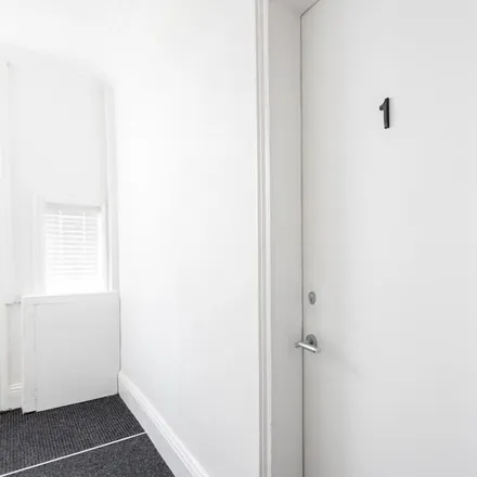 Image 9 - Darlington, DL1 5DS, United Kingdom - Apartment for rent
